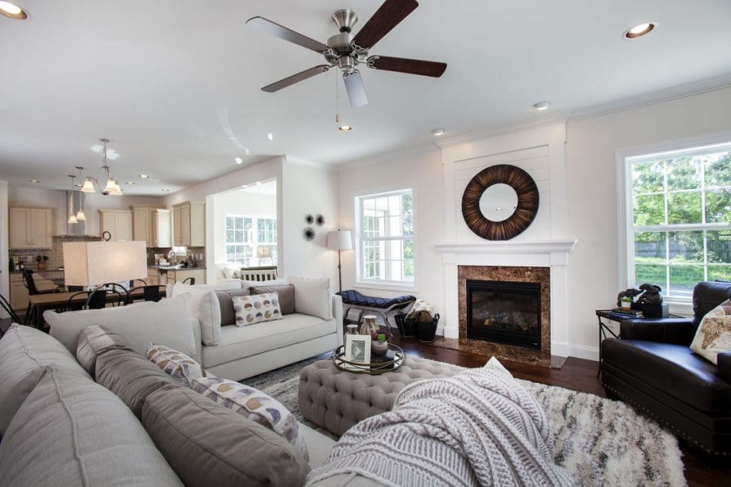 MLG-3_CLARKSVILLE _LIVING_24