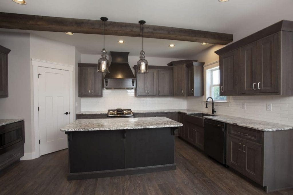 AMF146-MARTHASVINEYAR_KITCHEN_2