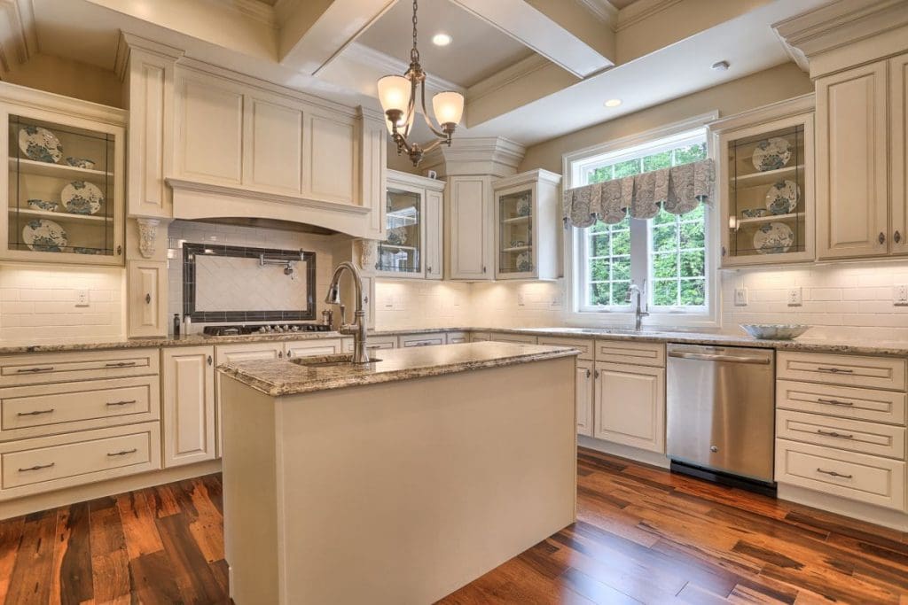 EAO-90_OAKMONT_KITCHEN_19