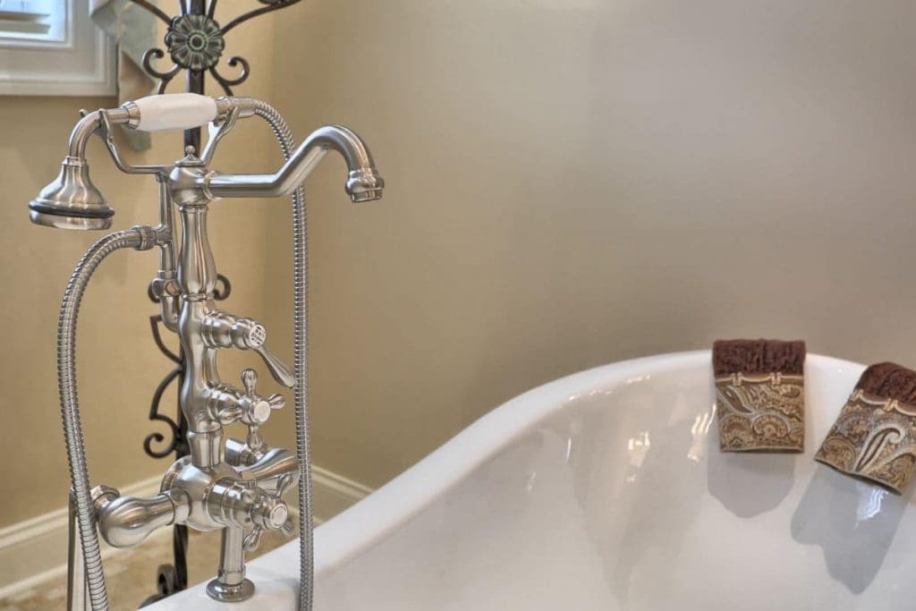 EAO-90_OAKMONT_BATHROOMS_14__WEB_13